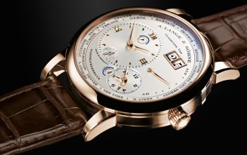 lange-1-time-zone-honey-gold-edition-header