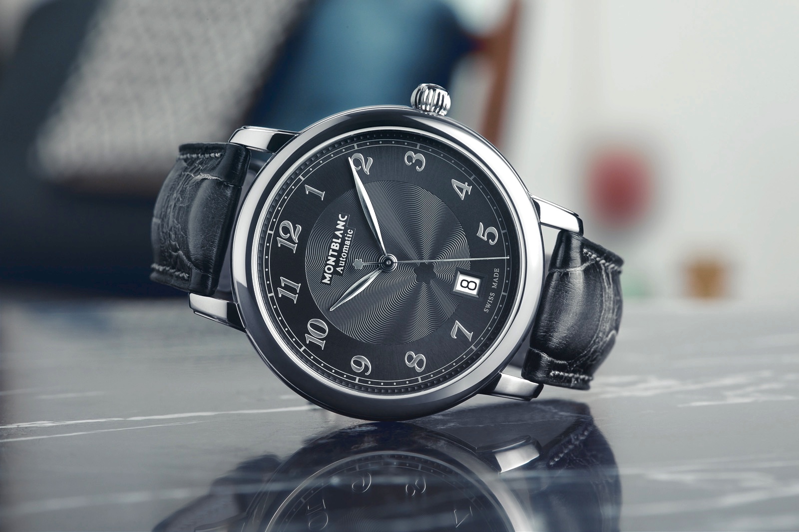 Montblanc Star Legacy Automatic Date 42 SIHH 2018