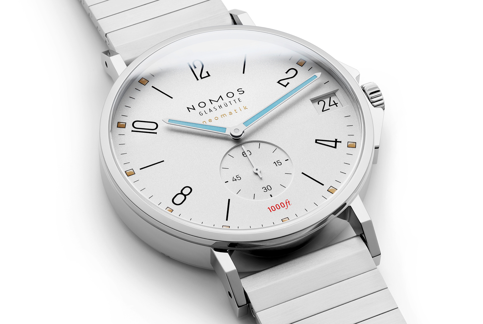 Nomos Tangente Sport 580 Lying