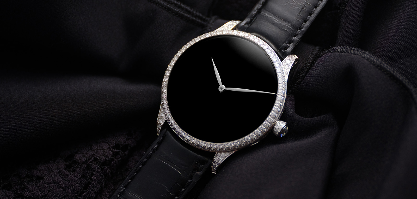 H. Moser & Cie. Venturer Concept Vantablack Diamonds