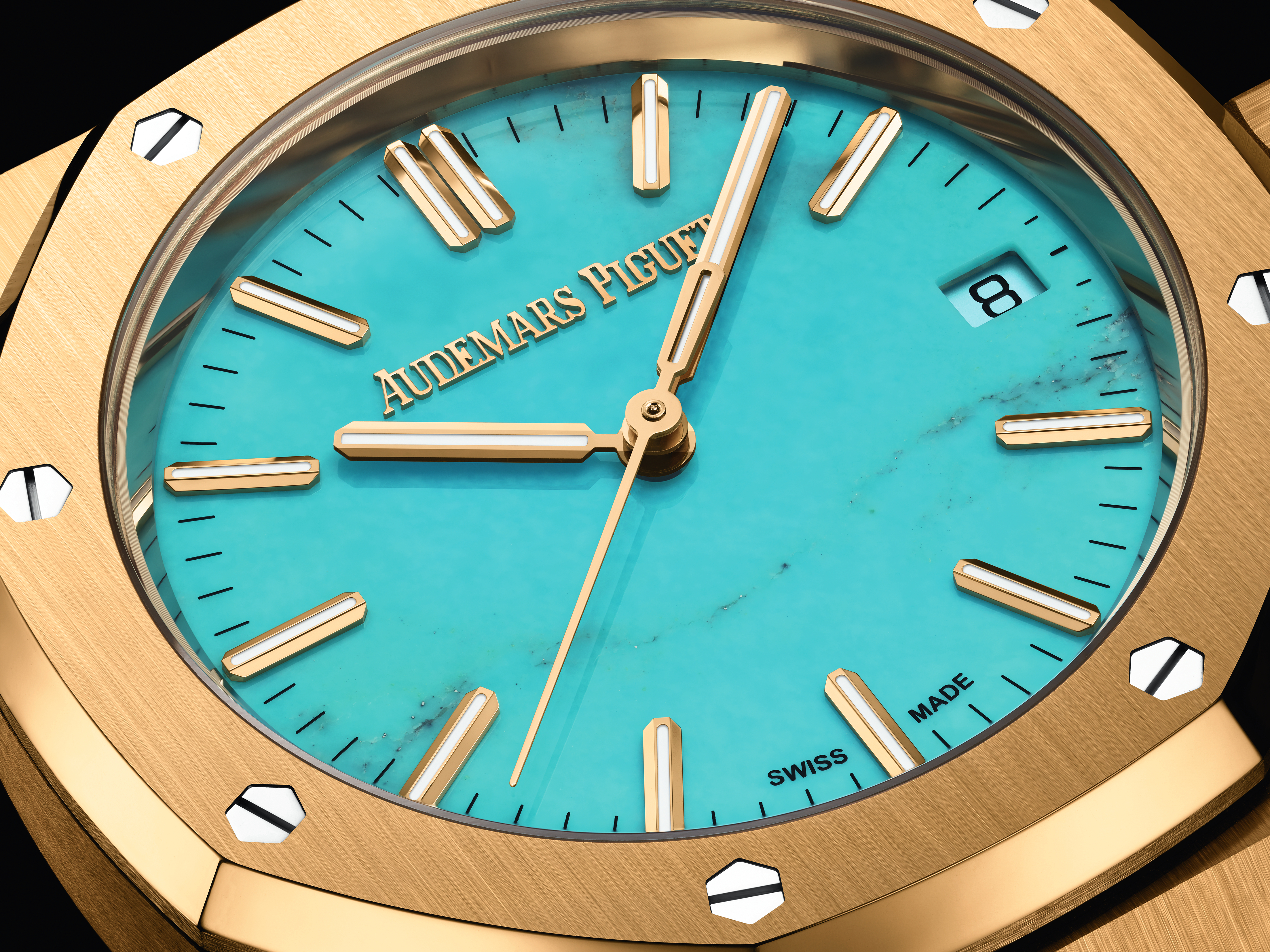 Audemars Piguet Royal Oak 37 mm Turquoise crop