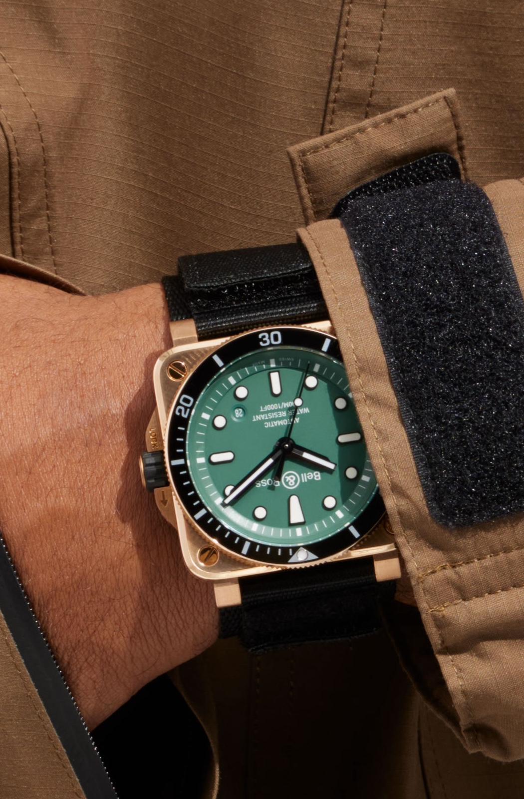 BR 03-92 Diver Black & Green Bronze