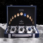 Sotheby’s subastará 11 MoonSwatch Moonshine Gold Suitcases