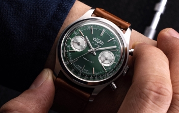 Vulcain Chronograph 1970 Green - cover