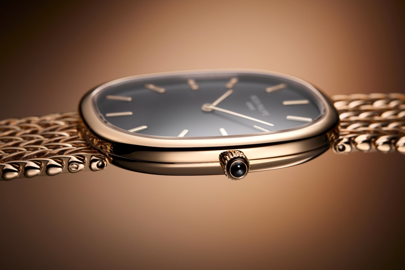 Patek Philippe Golden Ellipse 5738/1R - carrura