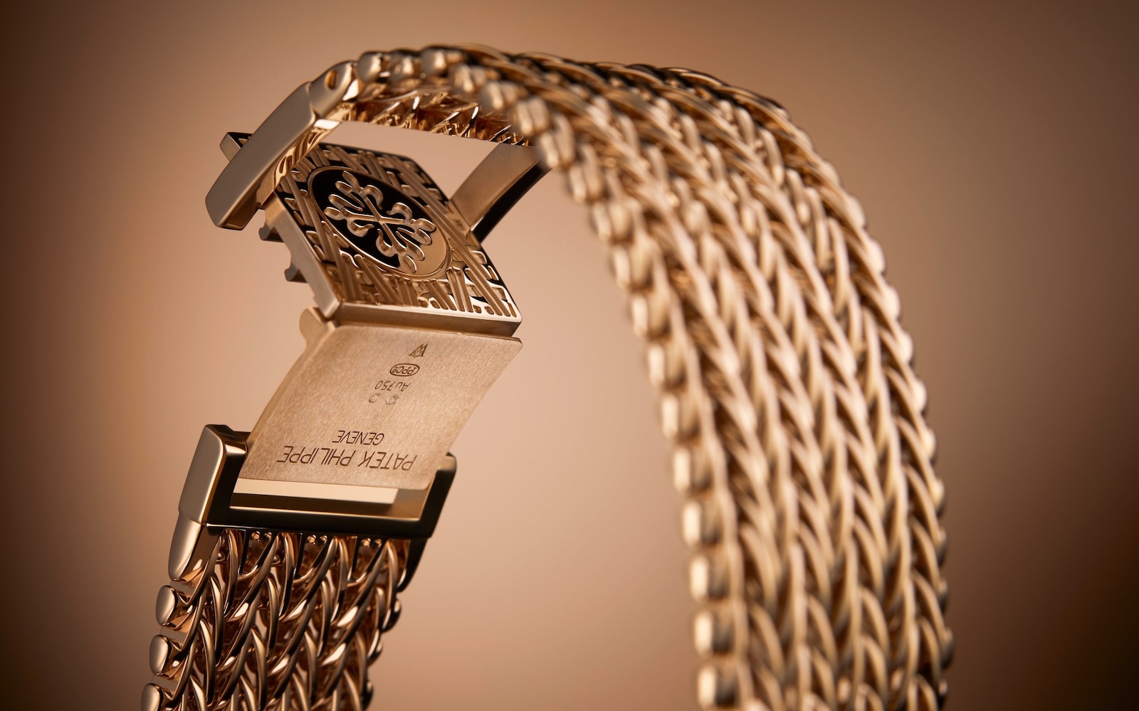 Patek Philippe Golden Ellipse 5738:1R - cierre 2