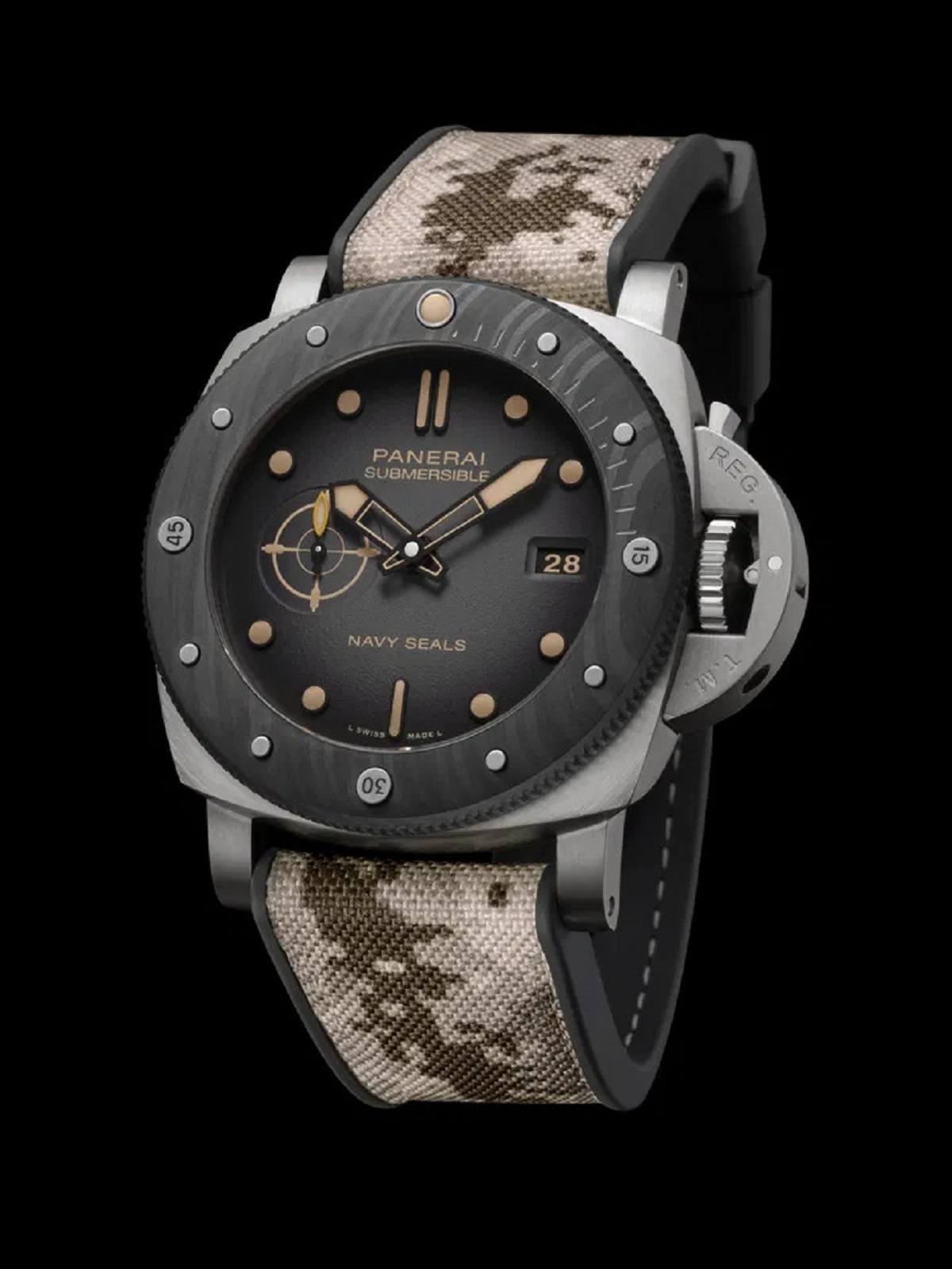 Panerai Submersible-Navy-SEALs-Titanio-PAM01669-02