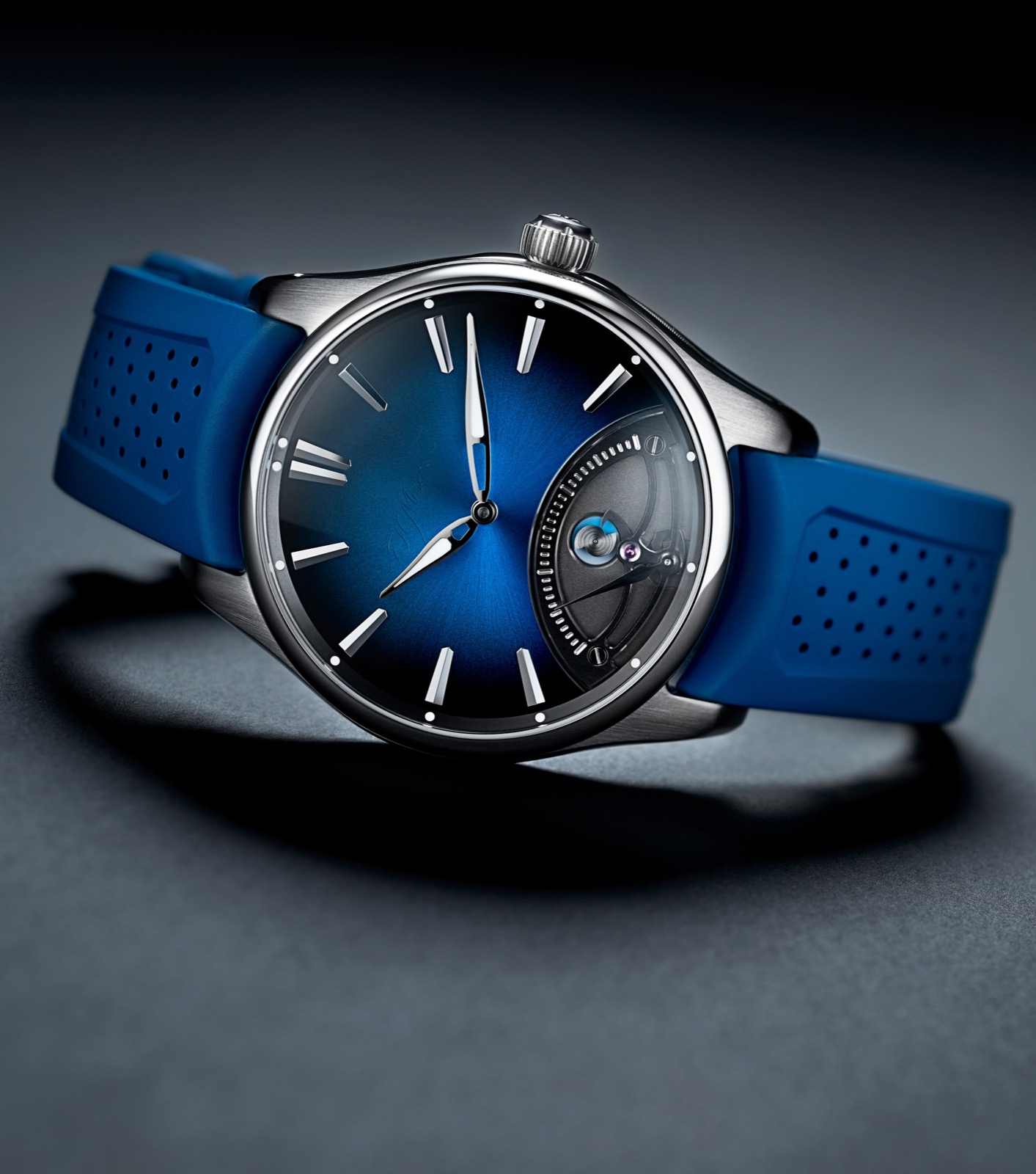 H. Moser & Cie. Pioneer Retrograde Seconds_04