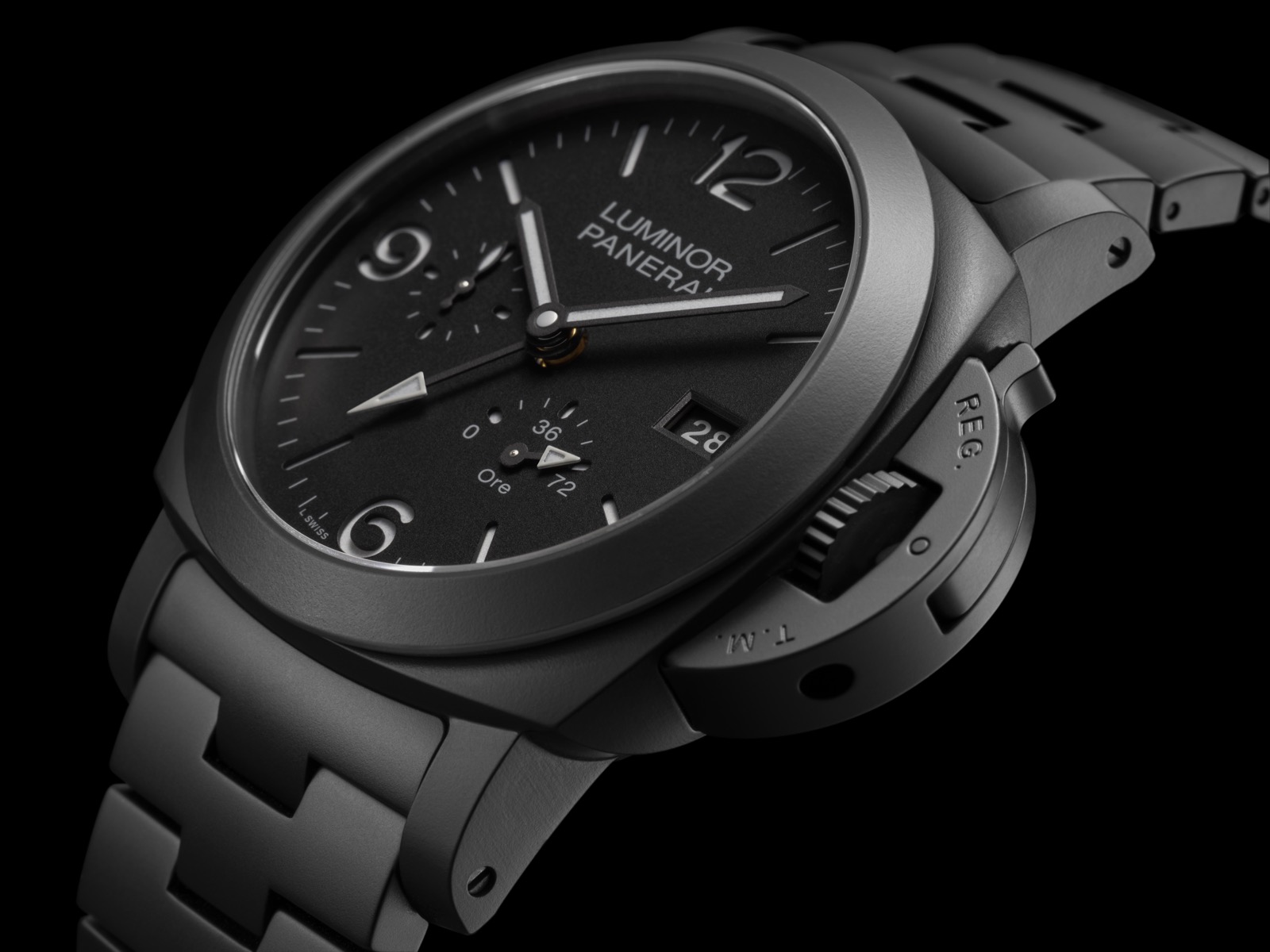 Panerai Luminor GMT Power Reserve Ceramica PAM01674_04