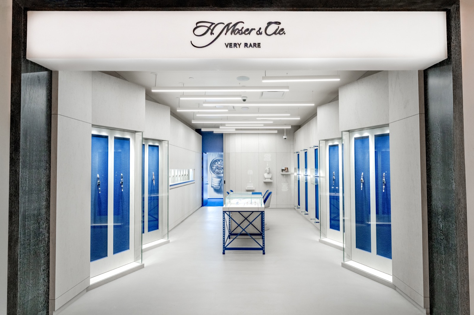 H. Moser & Cie. _Boutique_TheVilla_Menlo Park_SiliconValley