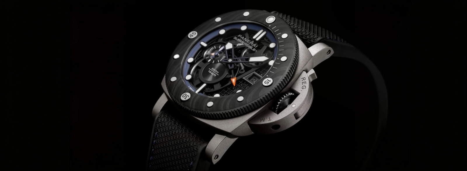 Panerai Submersible GMT Titanio Mike Horn Experience Edition